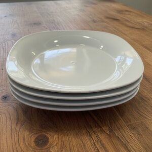 Crate & Barrel Maxie White Porcelain 6” Appetizer Bread Plates Set of 4